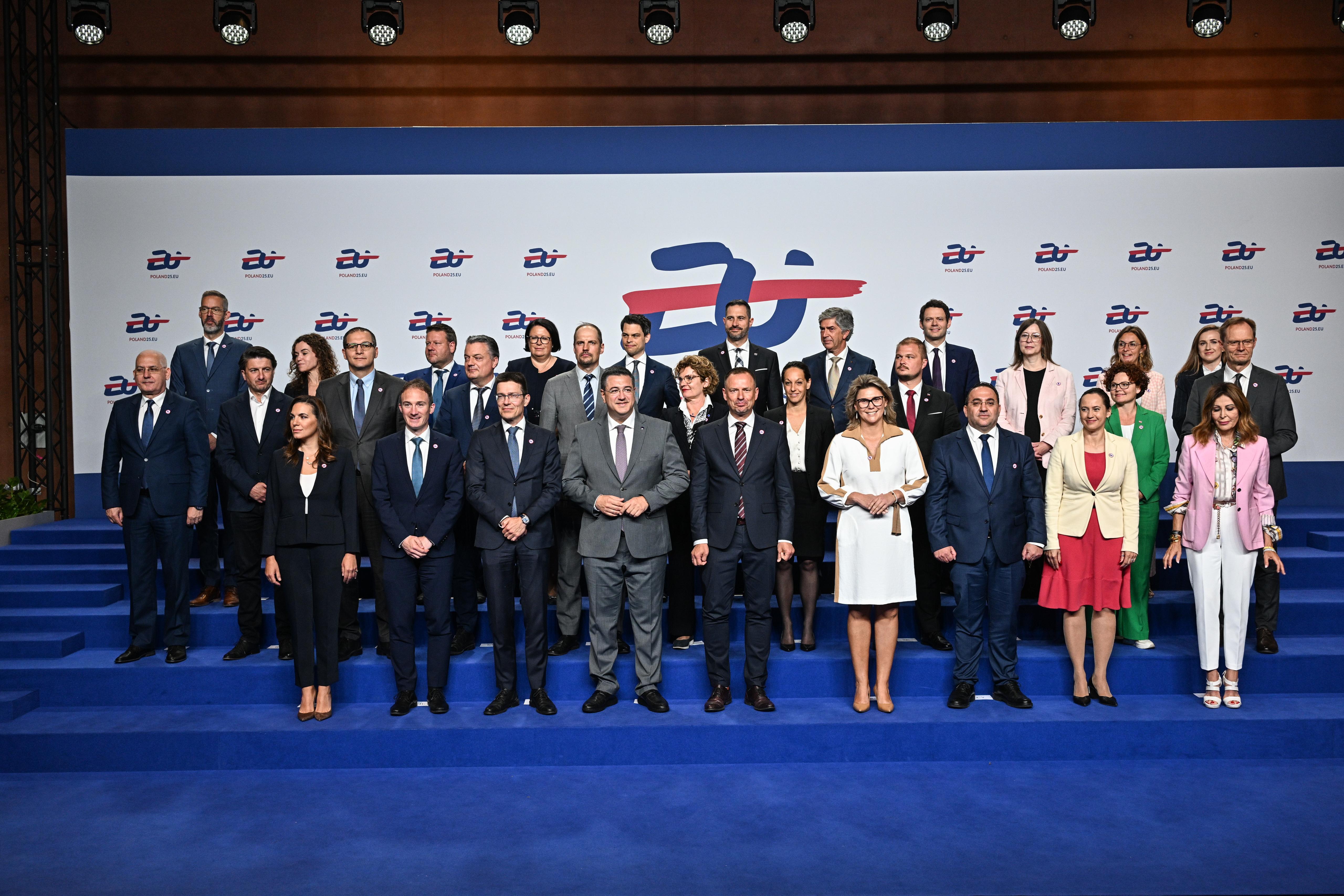 Slika /1A_UPISNICI/PHOTO-2025-06-24-13-03-22.jpg