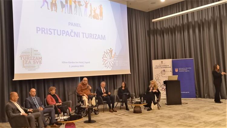 Slika /2022_photo_ilustrac/20221202_mints1.jpg