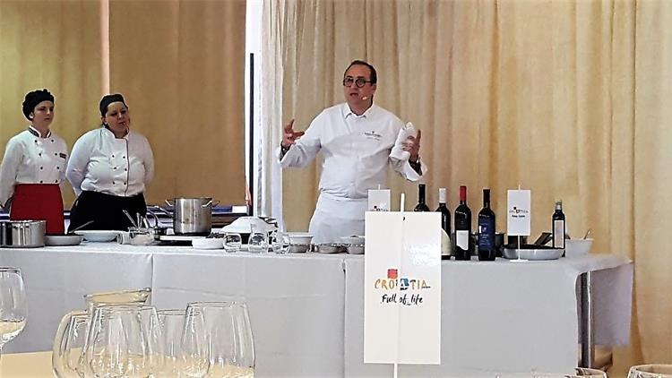 Slika /AA_2018_b-fotke/vijesti/180515_htz_chefs1.jpg